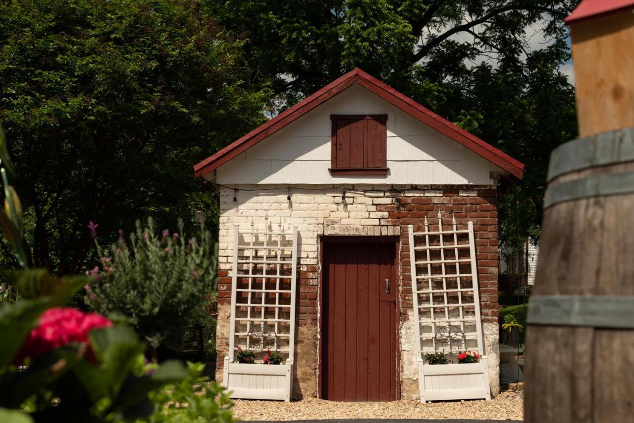 South Court Bed & Breakfast